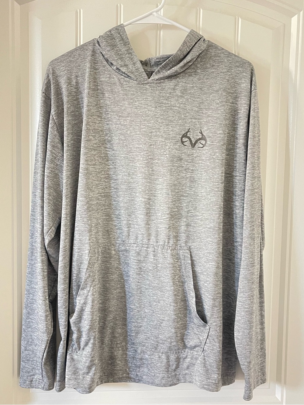Men's RealTree Hooded Long-Sleeve Shirt - Gray